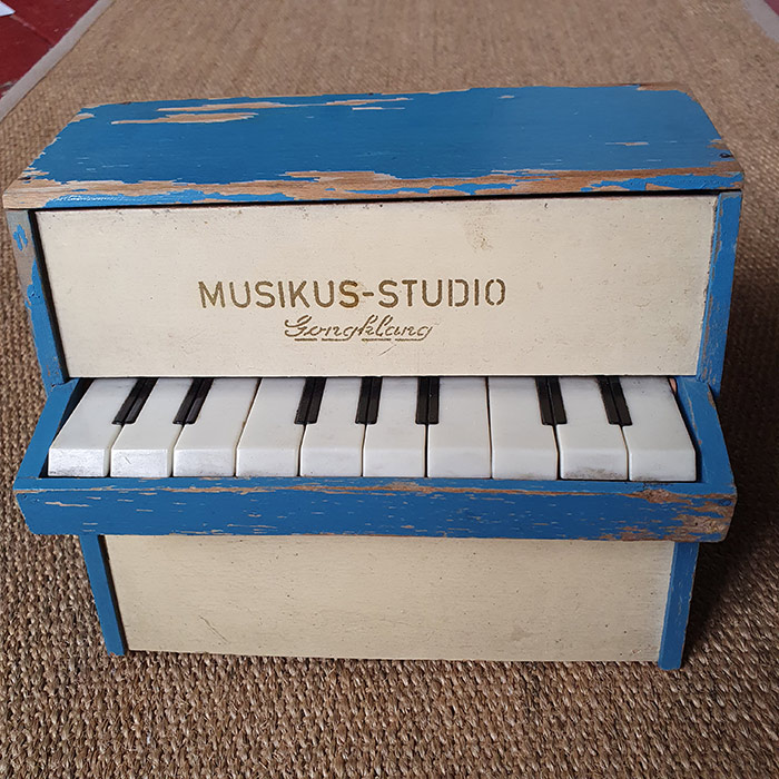 ToyPiano Musikus-Studio 'Gongklang', Pianino-Form, Klangstäbe