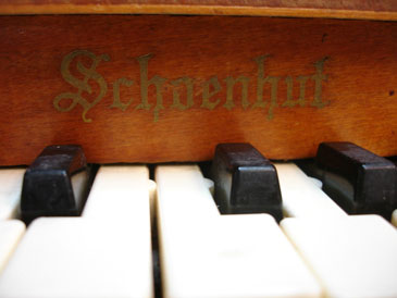 Toypiano Schoenhut